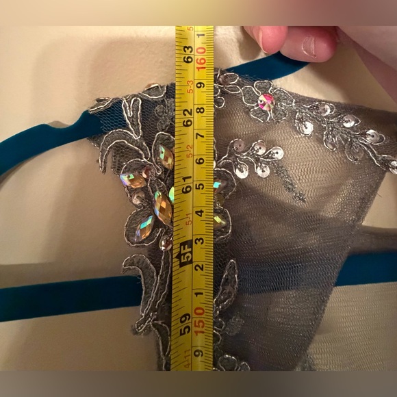 Jovani 98665 prom dress in gunmetal grey. Lace underlay & illusion neckline Sz 6 - Picture 3 of 16